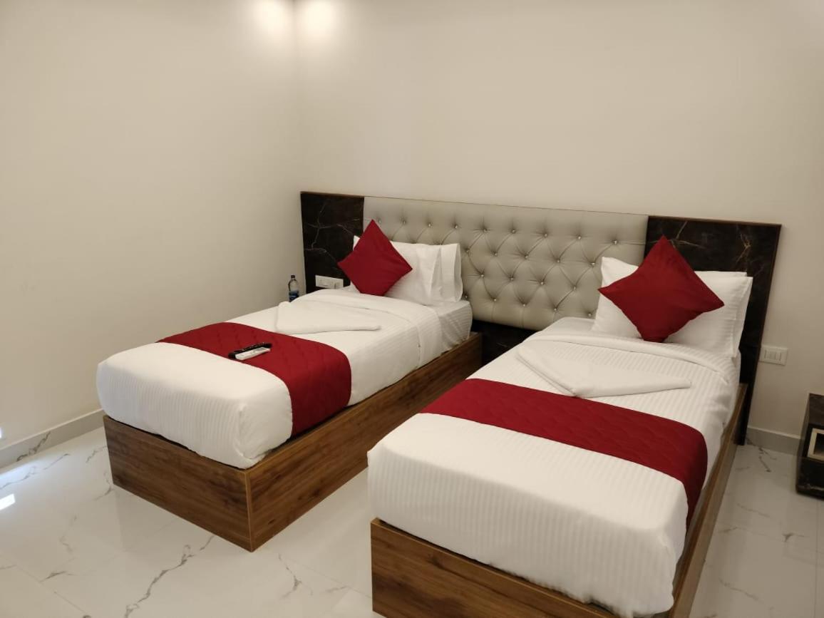 Mayuri Residency Hotel Attibele Exterior photo